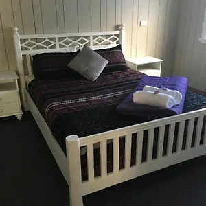 Goondihill Hotel